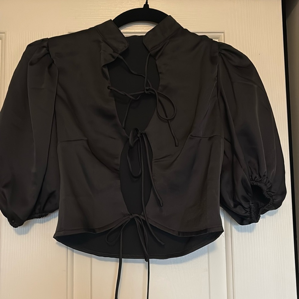 Cropped going out top